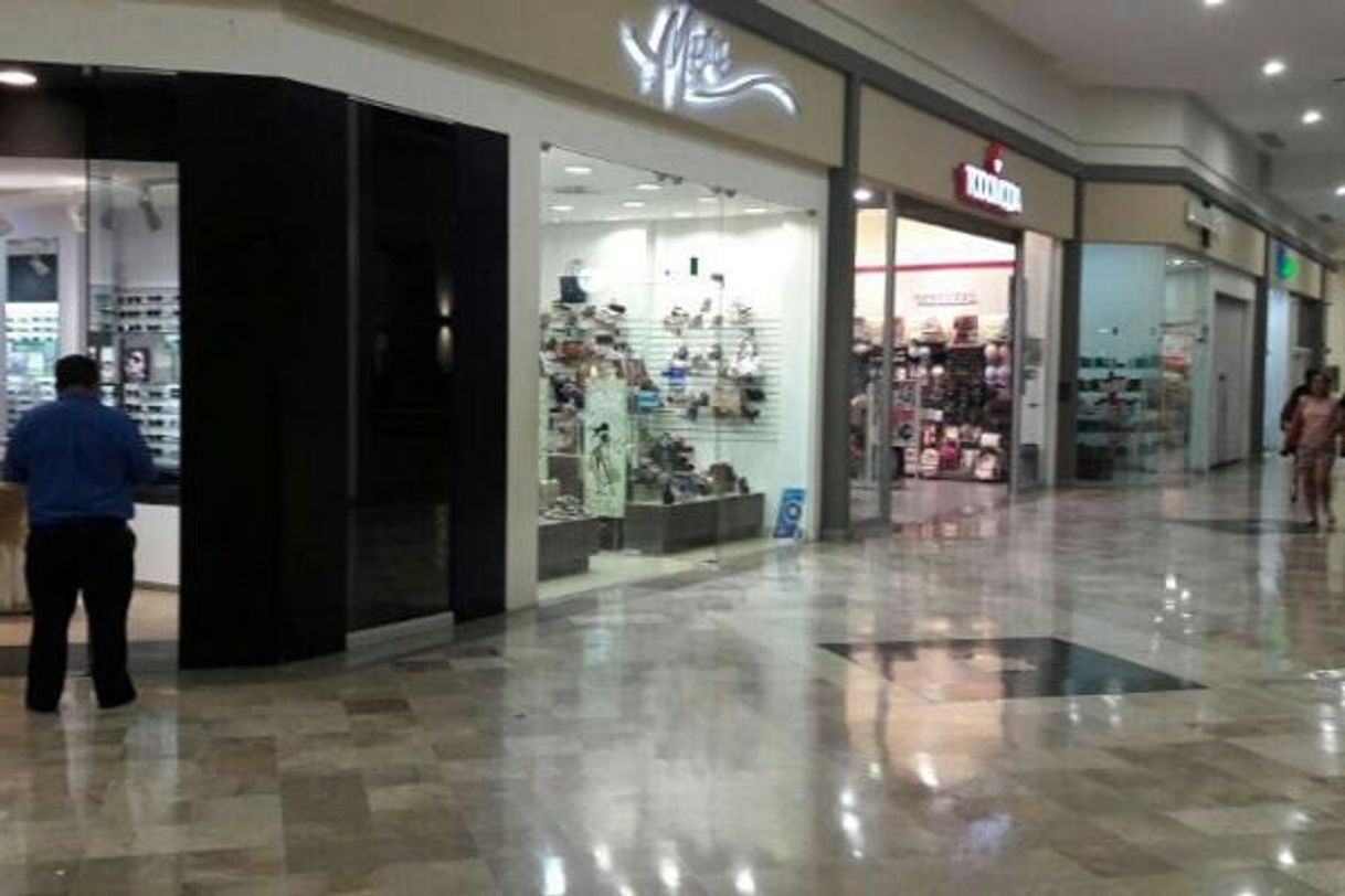 Lugar Plaza Las Américas