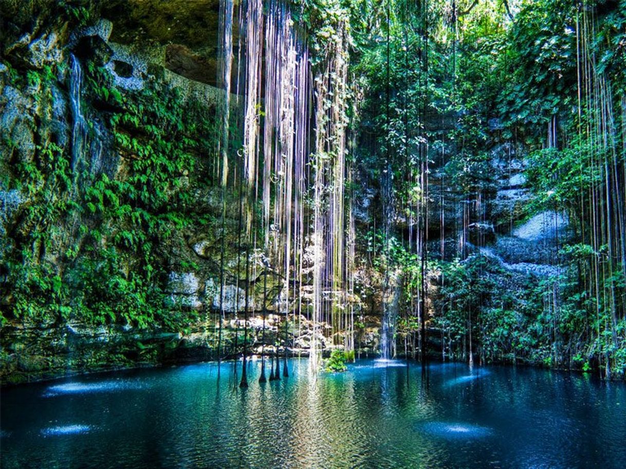 Lugar Cenote Ik-Kil