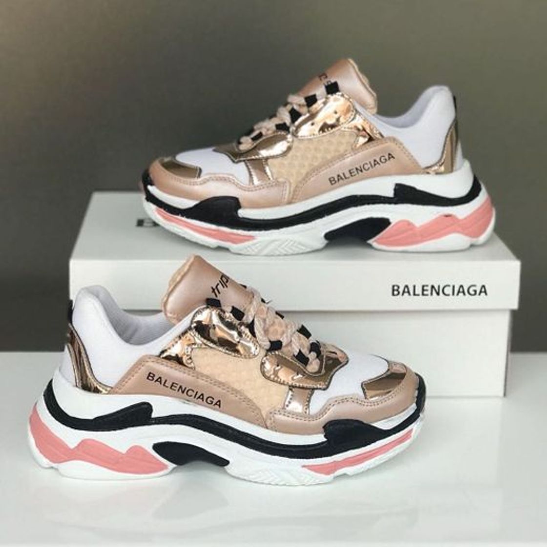 Social Tenis "Balenciaga" dorados, rosas y negros. 