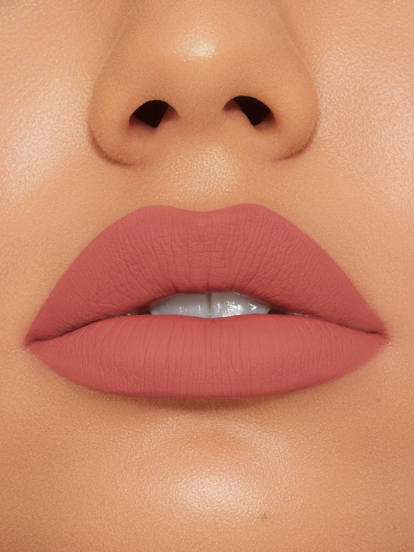 Social Sweater weather matte lip Kyllie