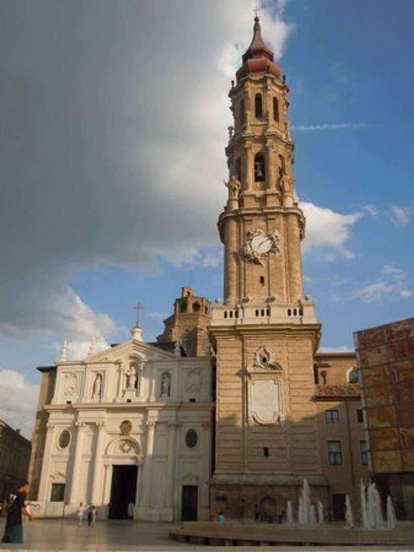 Lugar Catedral del Salvador de Zaragoza