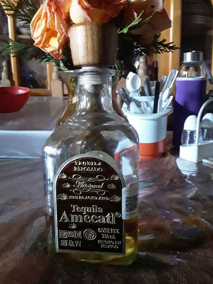 Product Tequila reposado Amecatl