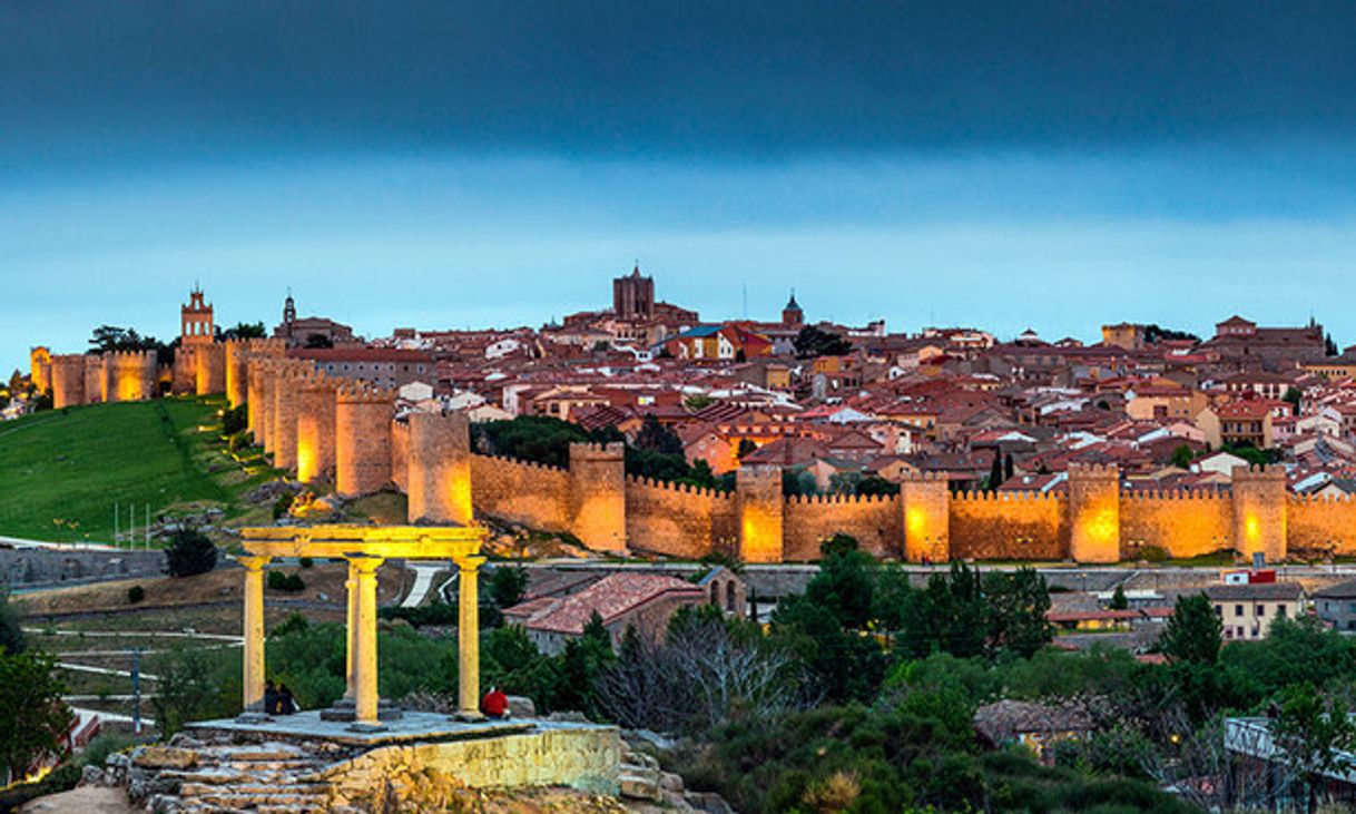 Place Ávila