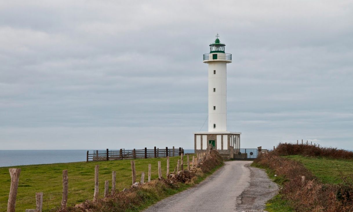 Lugar Faro de Lastres (Luces)