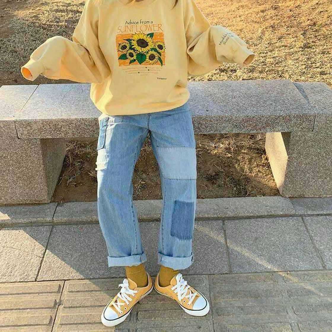 Fashion Roupa para ir a escola imaginária kkkk. No caso o EAD 😊💛