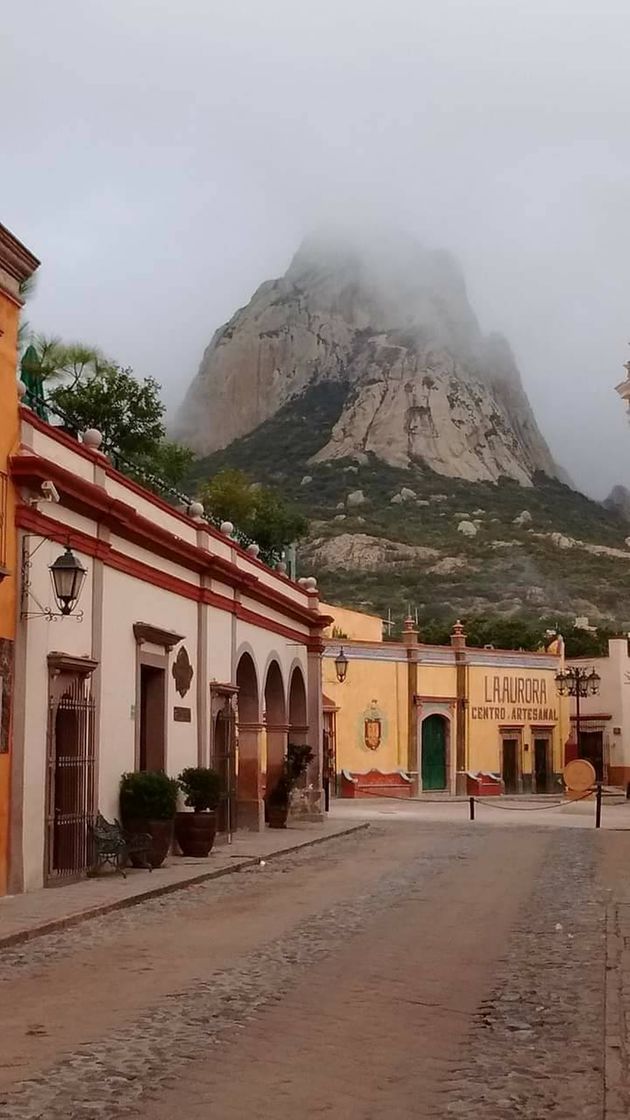 Place Peña de Bernal