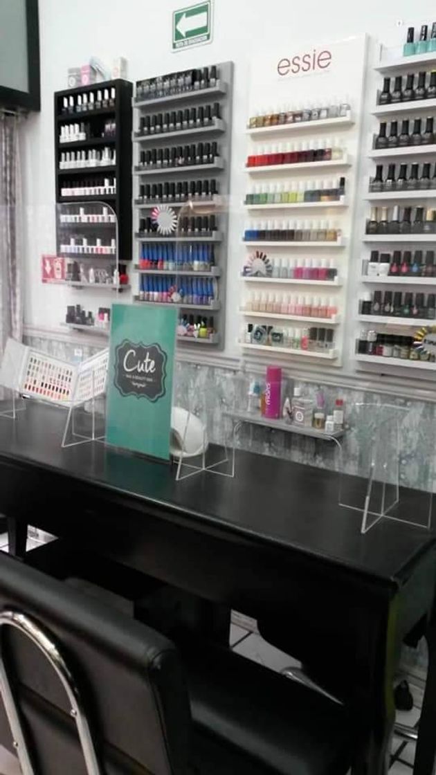 Place Cute Nails & Beauty Bar