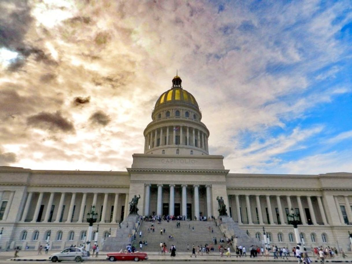 Place Capitolio Habana