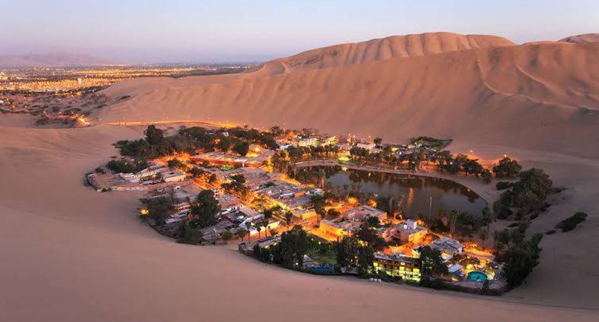 Lugar La Huacachina