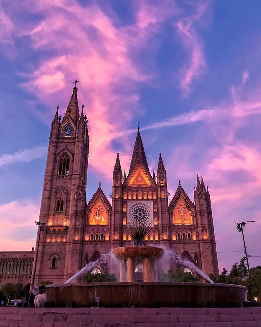 Lugar Templo Expiatorio del Santísimo Sacramento