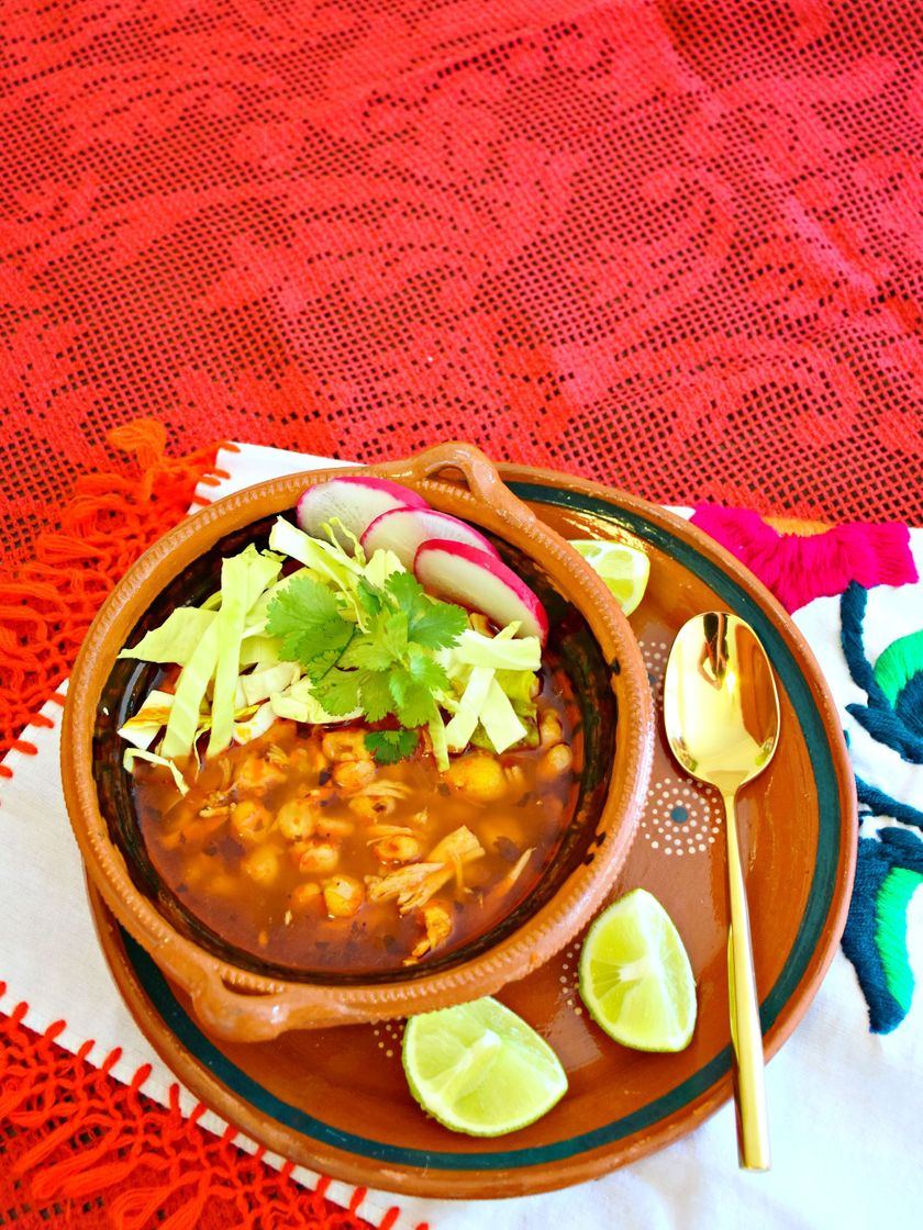 Moda Pozole rojo 