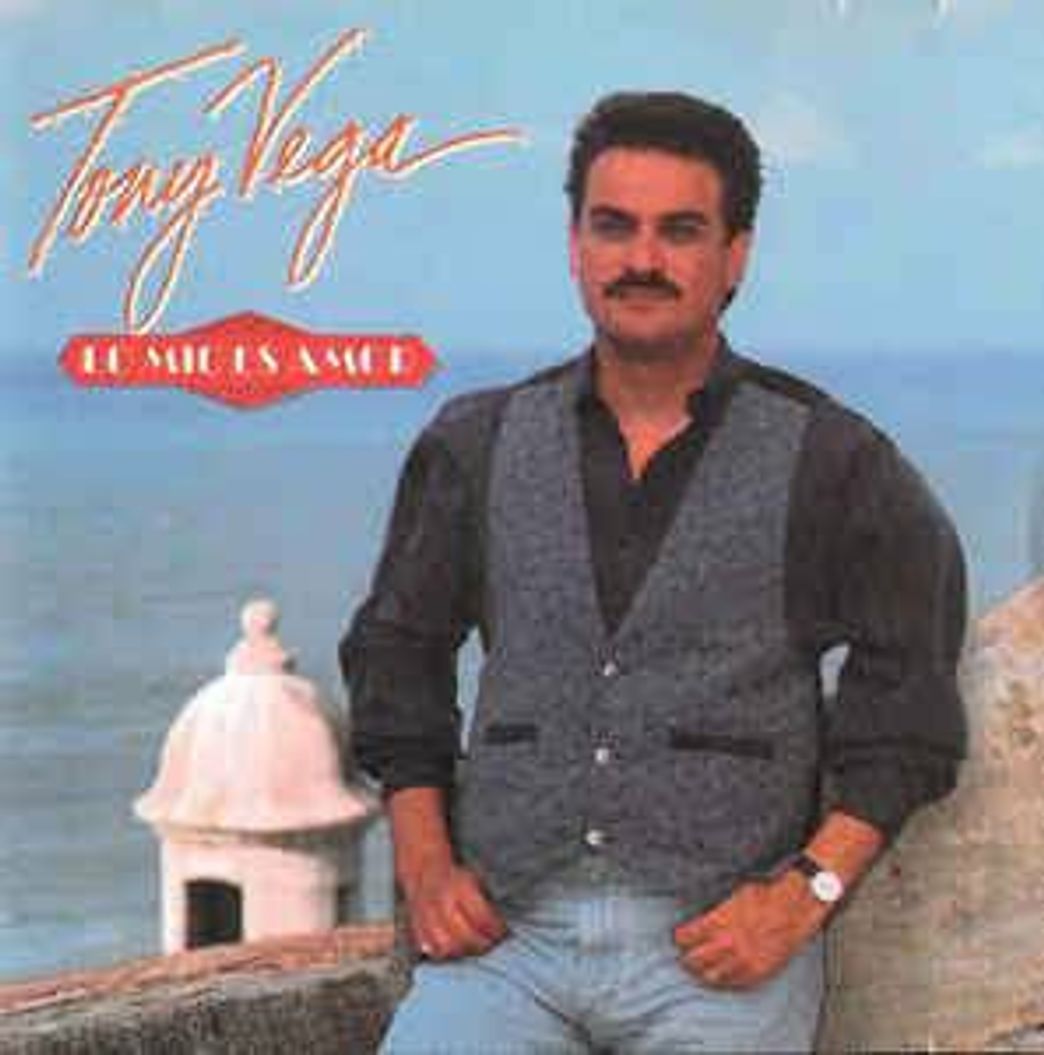 Music Lo Mío Es Amor