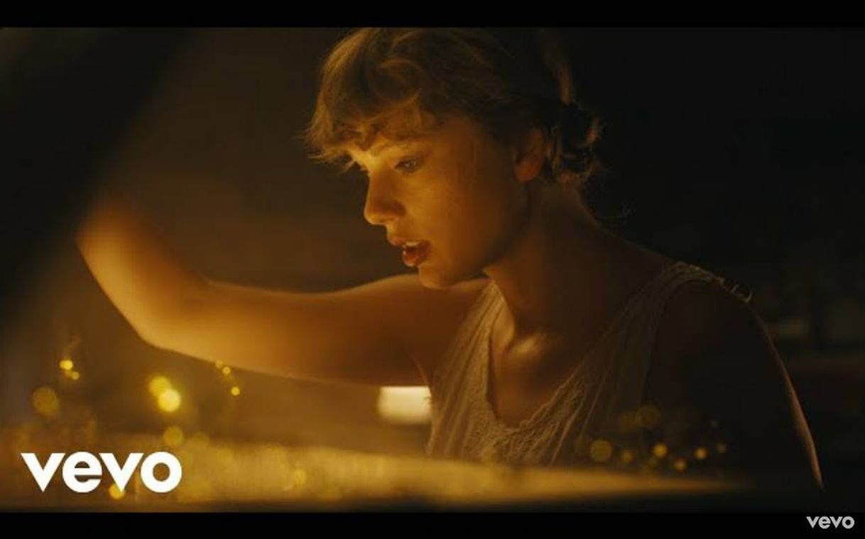 Social Taylor Swift - Cardigan - YouTube