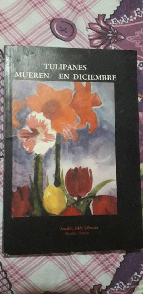 Book Tulipanes Mueren en Diciembre 