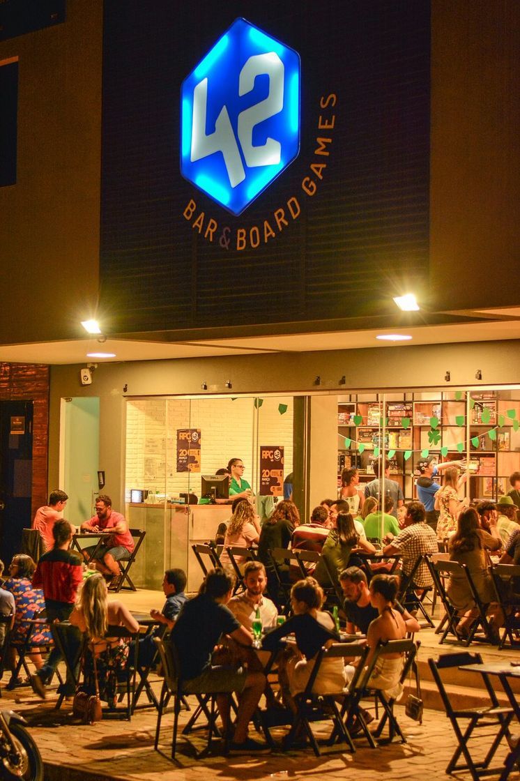 Restaurantes 42 Bar e Board Games