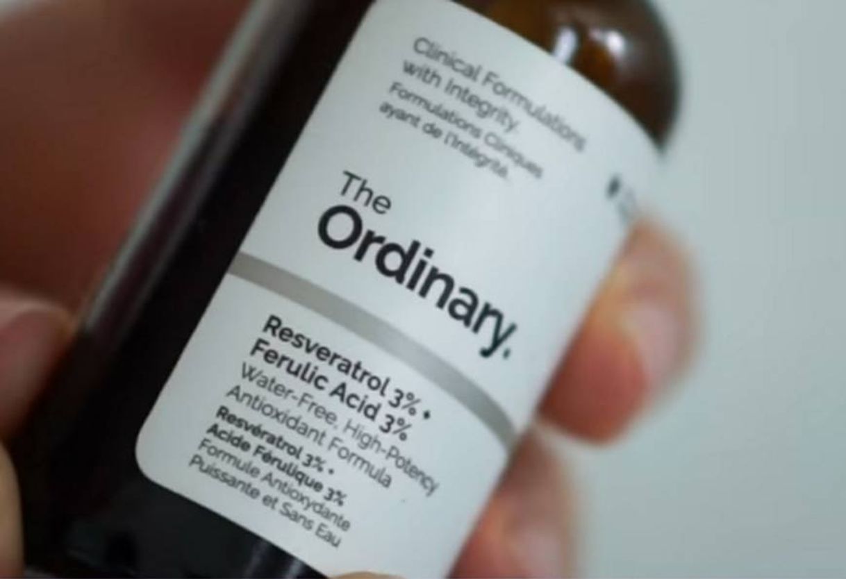 Belleza Serum con Ácido hialurónico, de The Ordinary