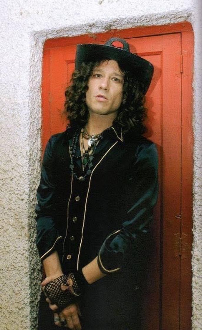 Music Enrique Bunbury