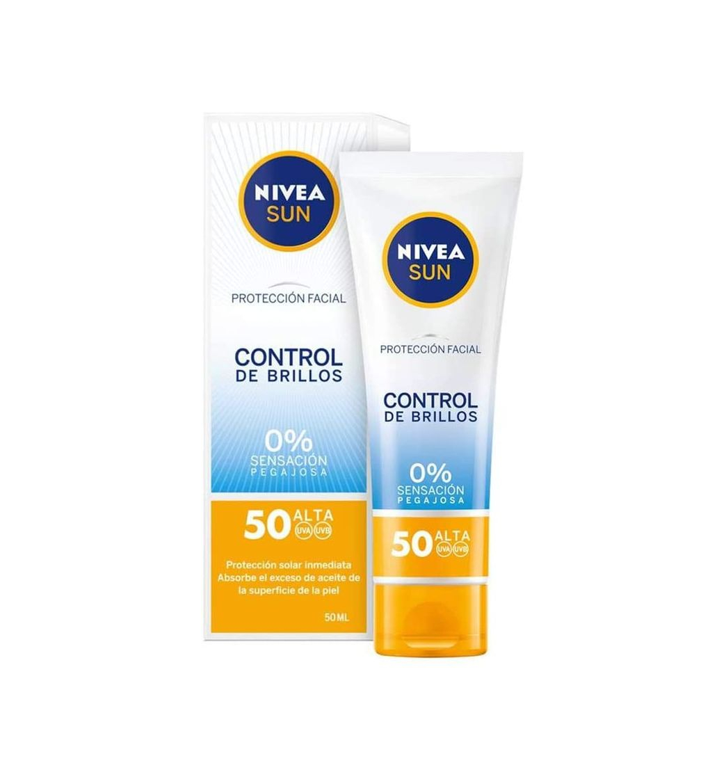 Product Protector solar facial control de brillo Nivea