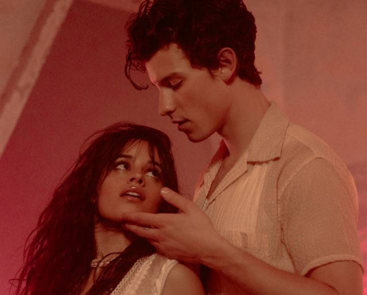 Moda Música: Señorita - Shawn Mendes y Camila Cabello 