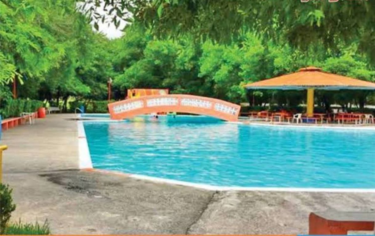 Lugar Deportivo San Benito