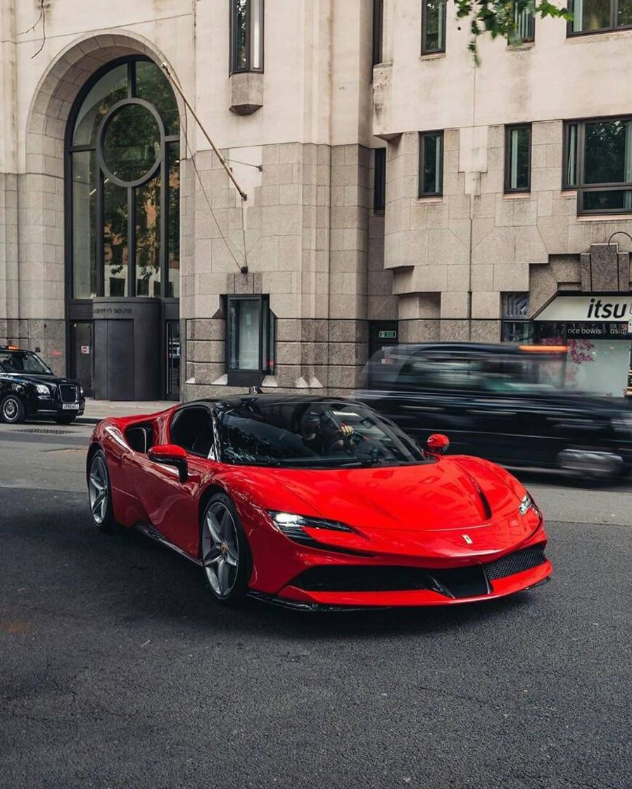 Moda FERRARI SF90 ❤