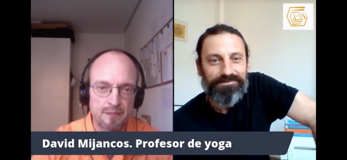 Moda Entrevista a David Mijancos, profesor de yoga. El Re-Creo