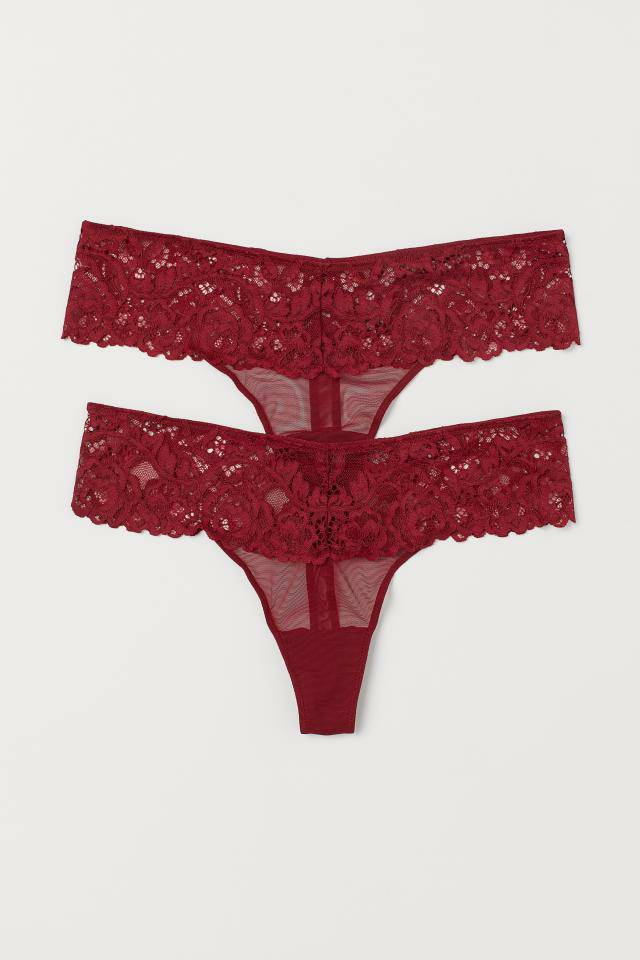 Producto Tanga de encaje rojo