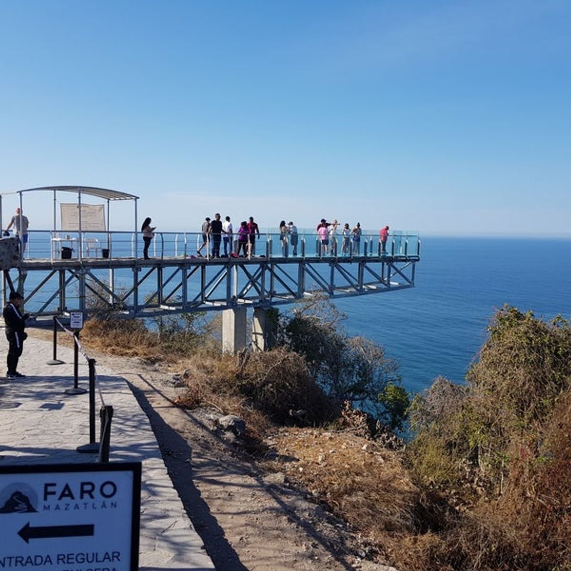 Lugar El Faro de Navegación Marítima