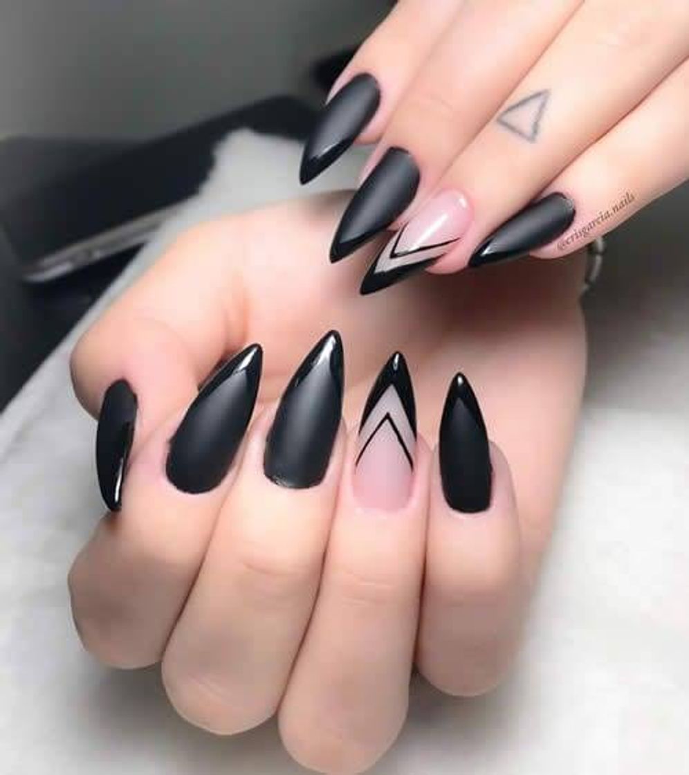 Moda Unhas stiletto