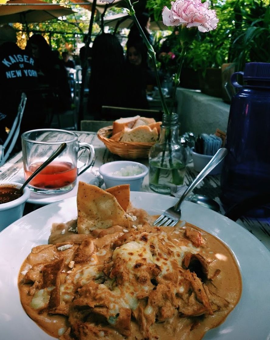 LA CAFETERIA