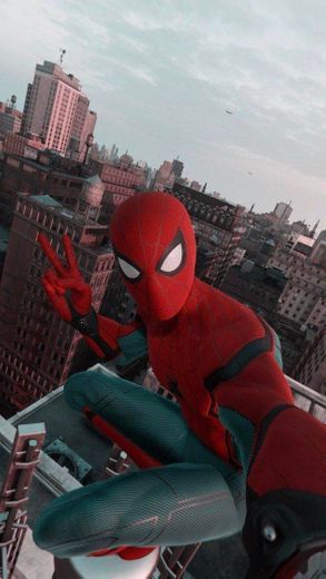 Homem aranha tirando um self 📸❤ 