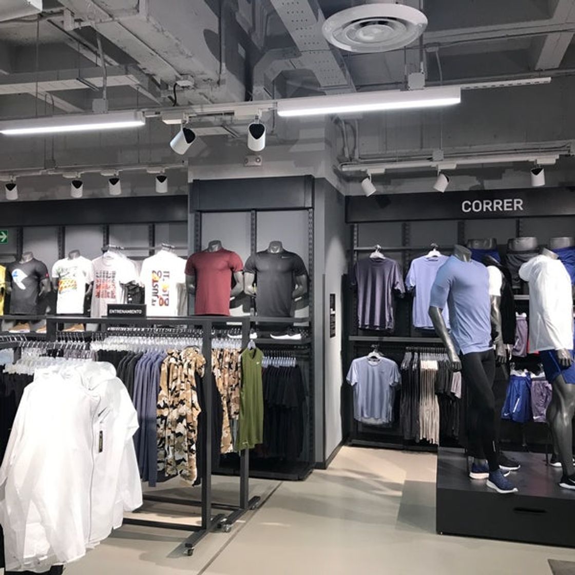 Lugar Nike Company Store
