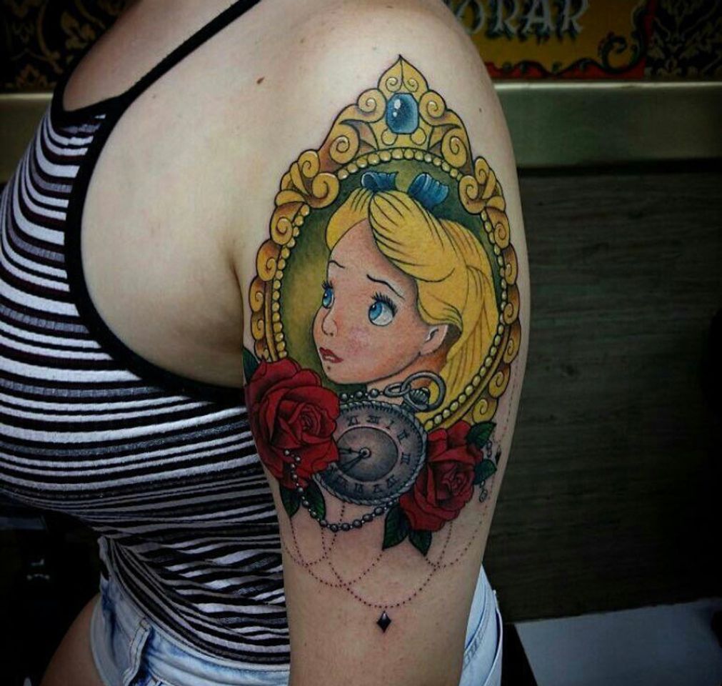 Moda Tattoo - Alice no País das Maravilhas