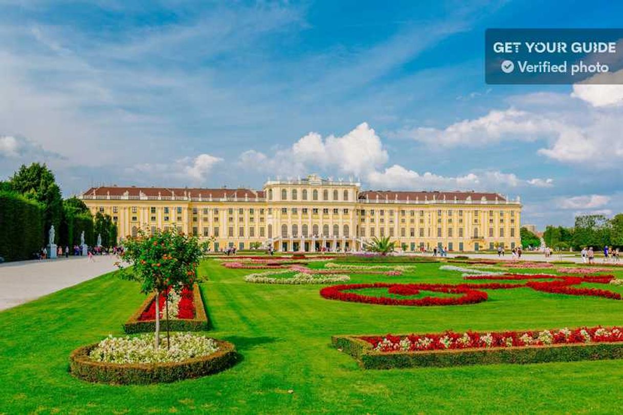 Place Schönbrunn