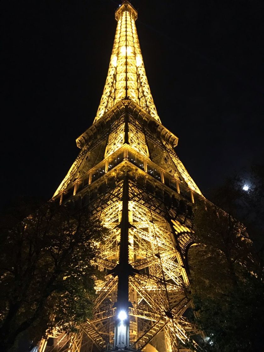 Place Torre Eiffel