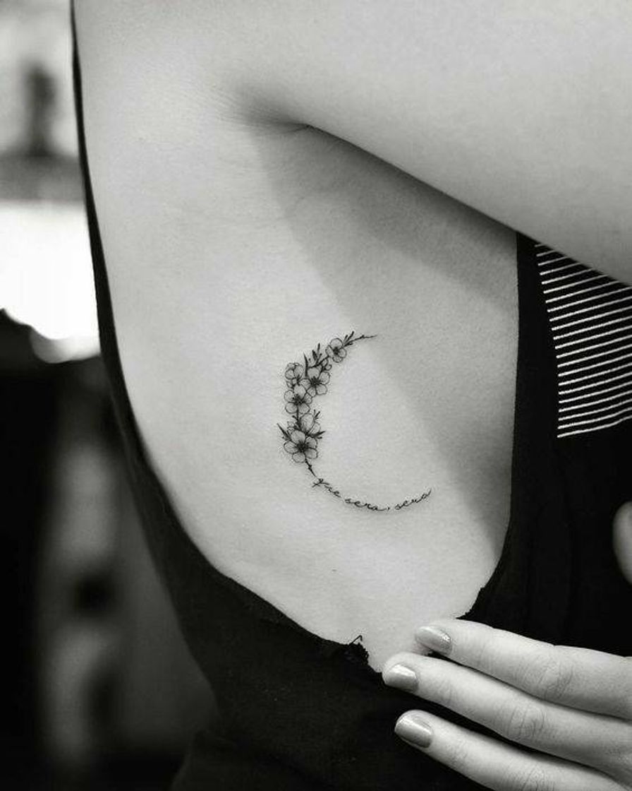 Fashion Tatuagem da lua 