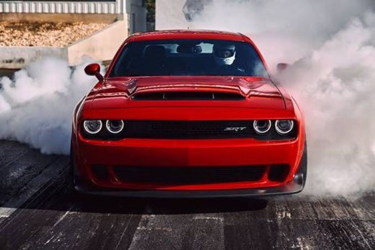 Moda Dodge Challenger SRT

