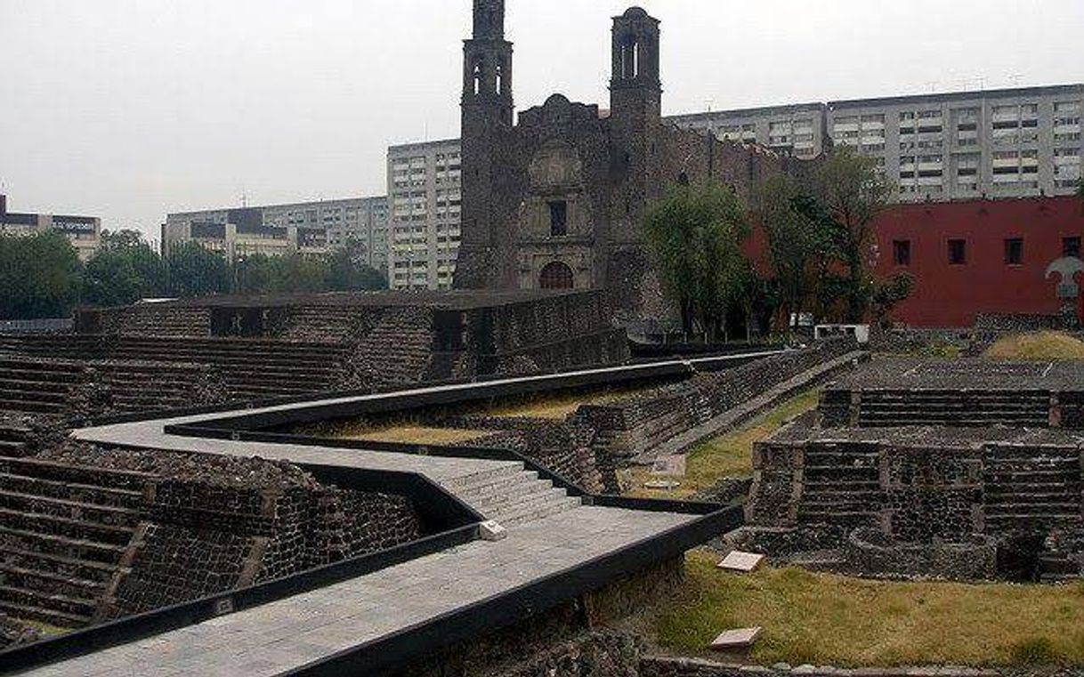 Place Plaza de las Tres Culturas