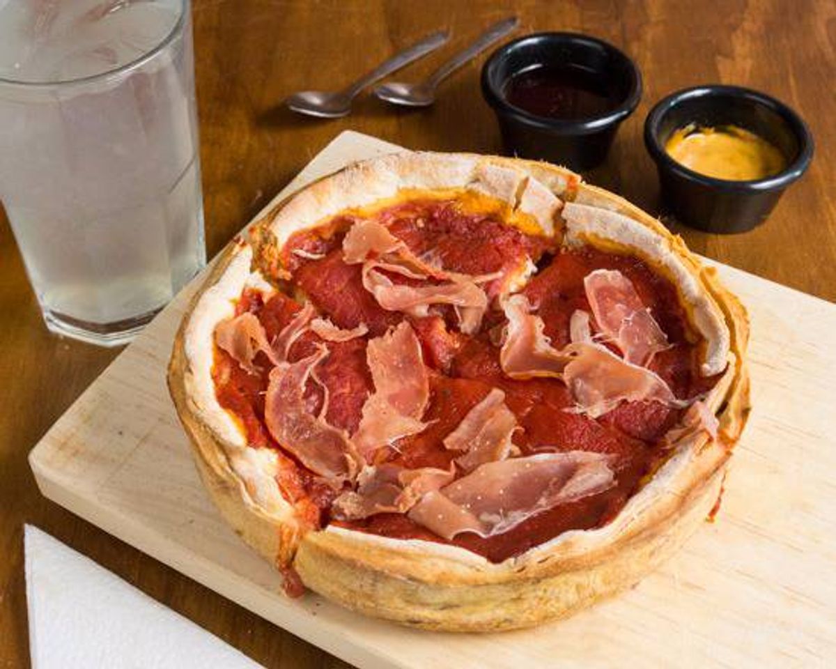 Restaurantes Vulcanos Chicago Style Pizza