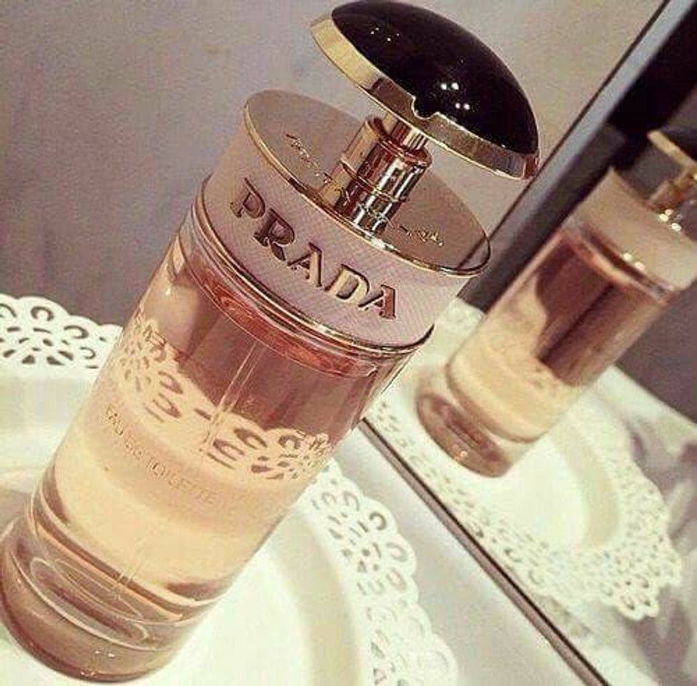 Social Perfume Prada