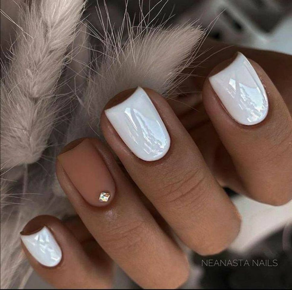 Social Nails