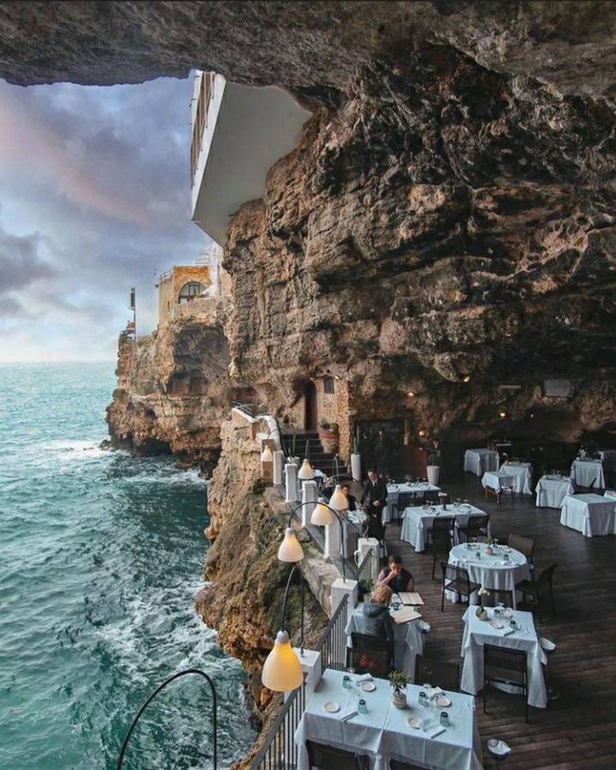 Social Ristorante Hotel Grotta Palazzese, Itália 