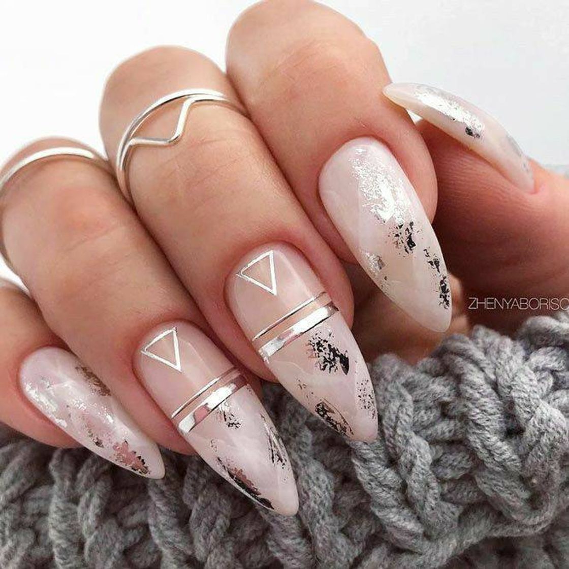 Social Nails