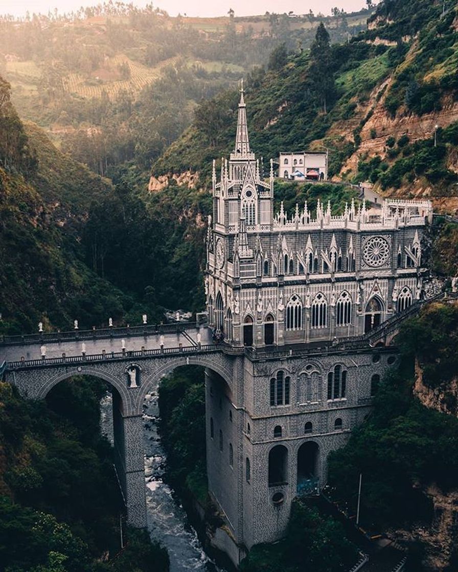 Lugar Santuario De Las Lajas