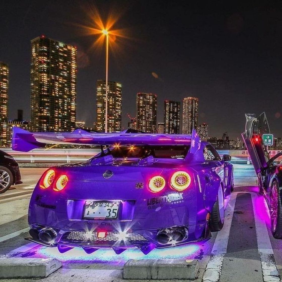 Social Nissan GTR 