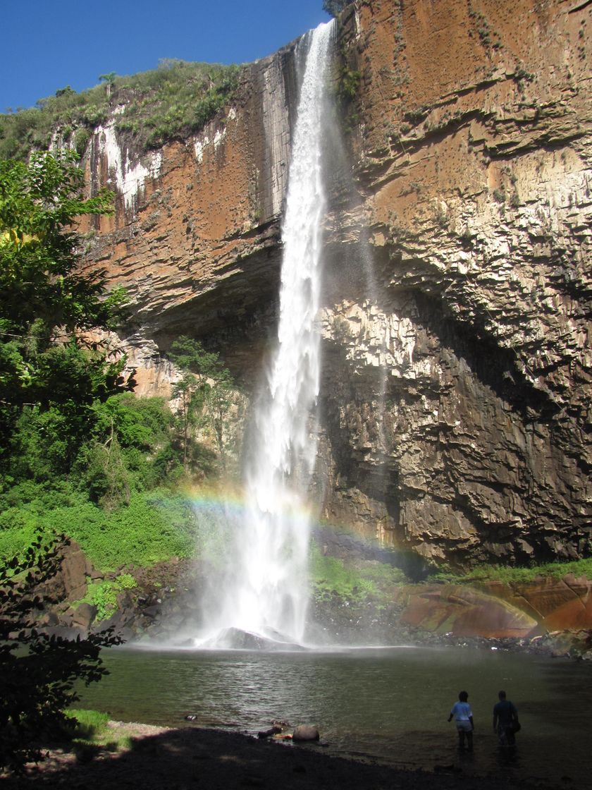 Lugar Cascata do Chuvisqueiro