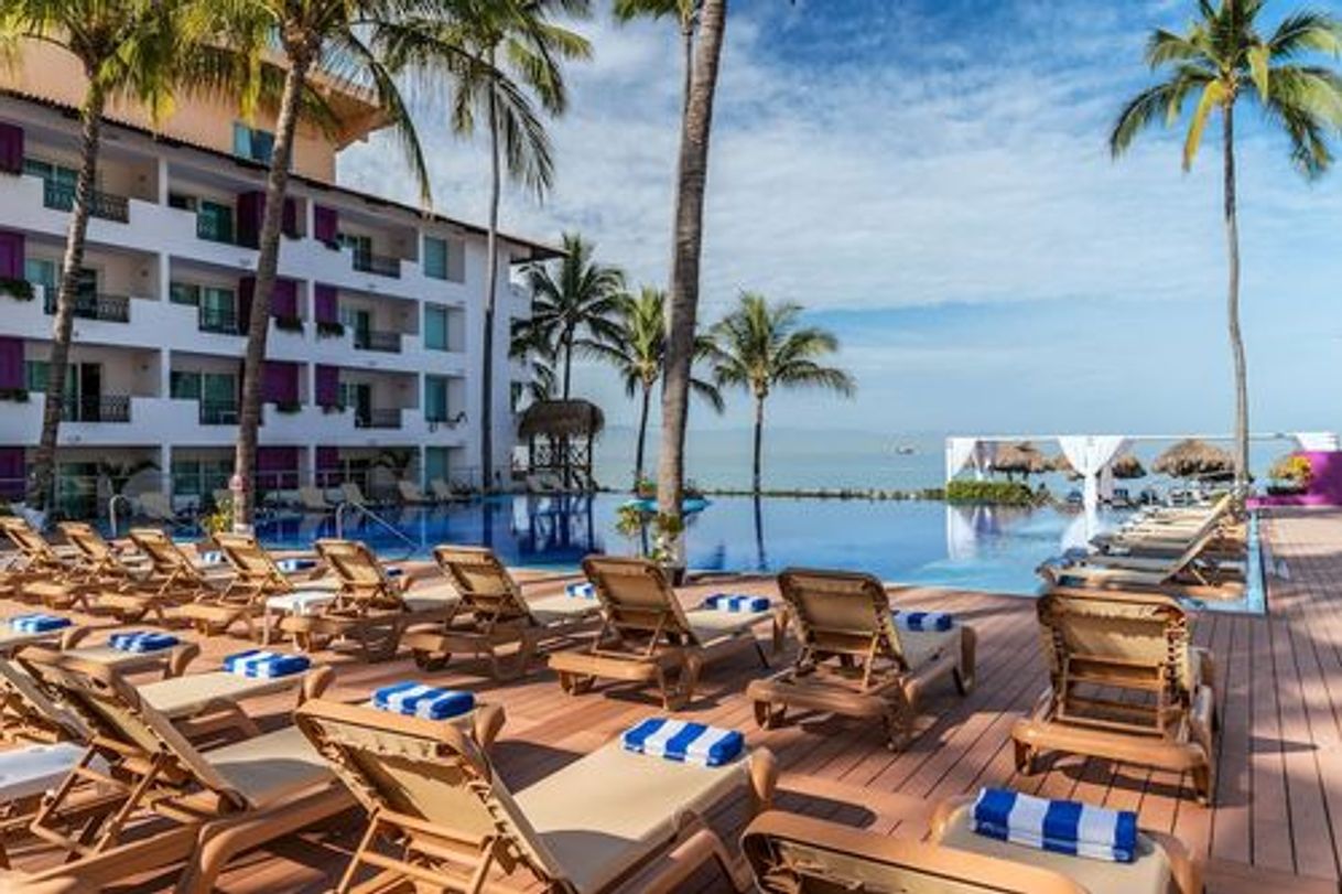 Lugar Crown Paradise Club Puerto Vallarta