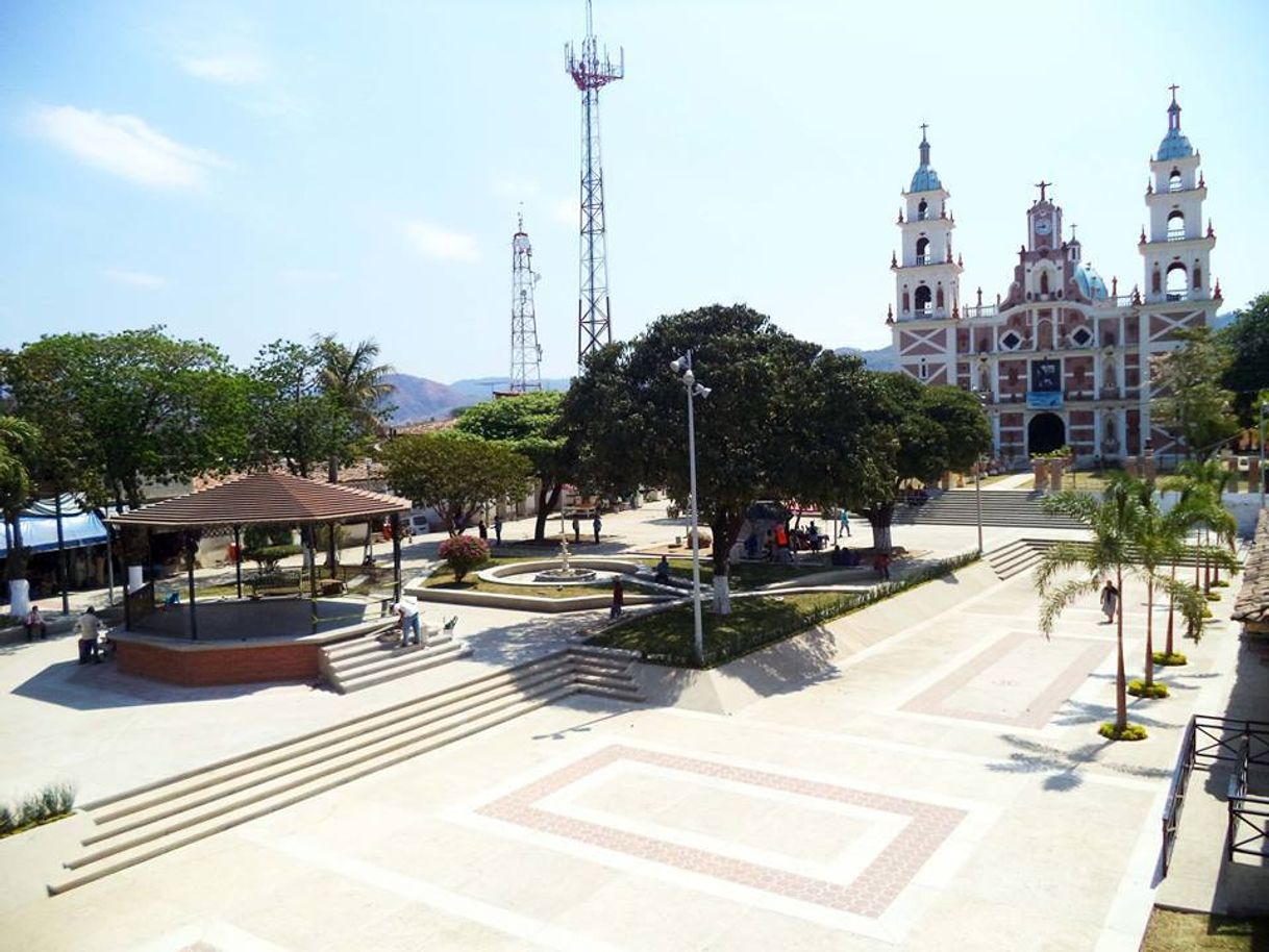 Lugar San Luis Acatlán