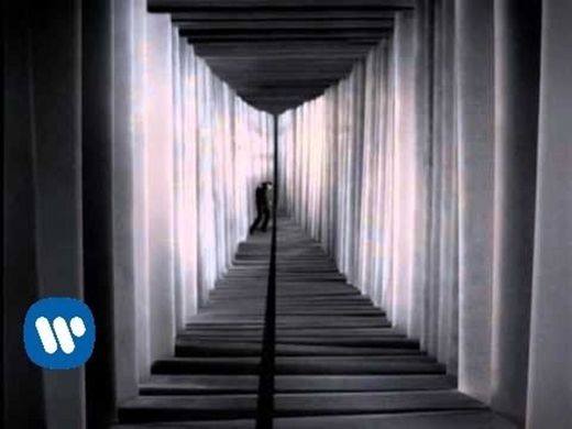 Red Hot Chili Peppers - Otherside [Official Music Video] - YouTube