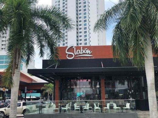 Slabón Café Burger & Bistró | Costa del Este